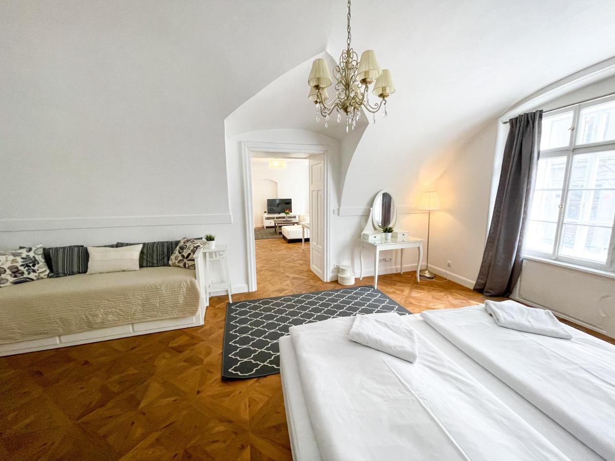 U Obecního dvora 3 - Old Town Apartment Praha Exteriér fotografie