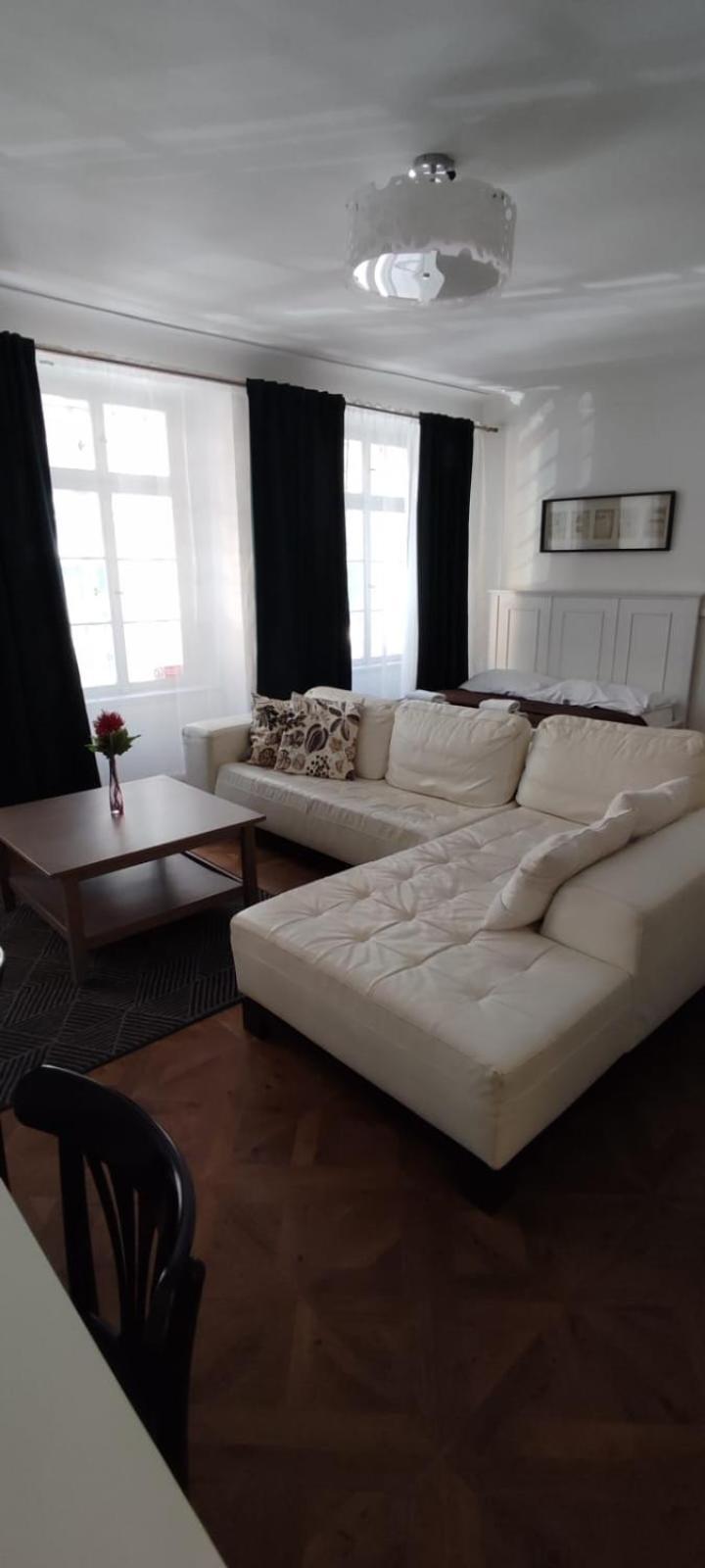 U Obecního dvora 3 - Old Town Apartment Praha Exteriér fotografie